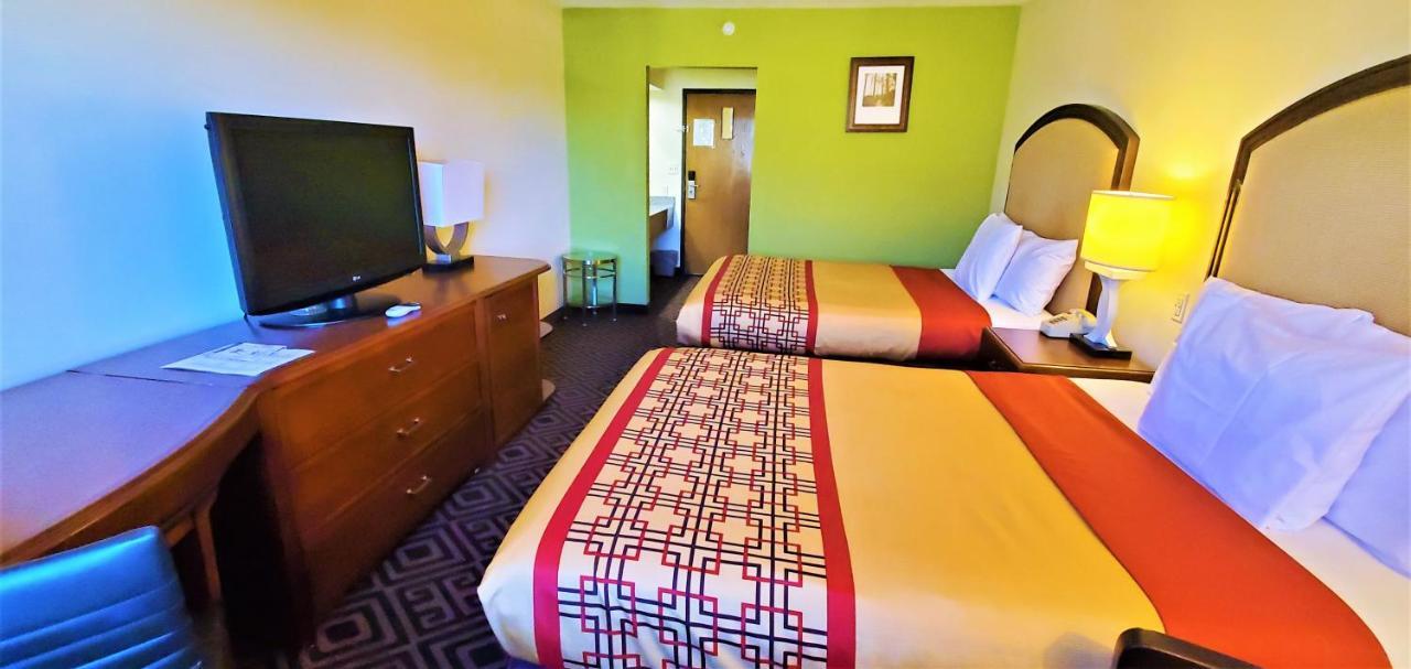 Travel Inn And Suites- Sikeston Miner I-55 Exit-67 Ngoại thất bức ảnh